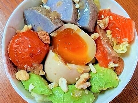 ●簡単♪味玉サーモン紫じゃが芋の豪華パワーサラダ●